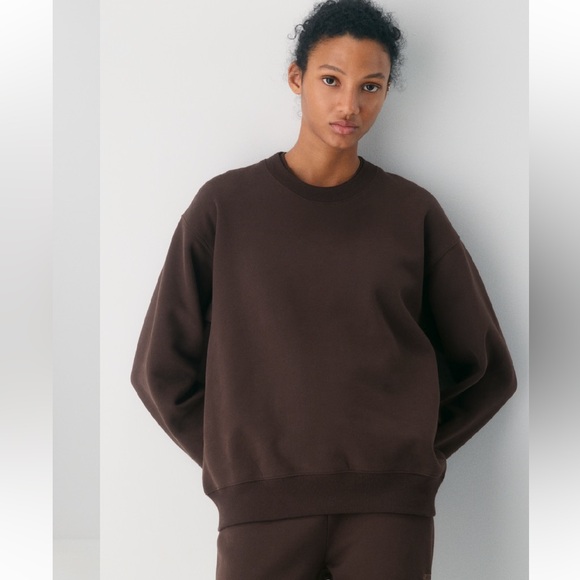 Aritzia two piece set (sweatsuit) - Picture 2 of 6